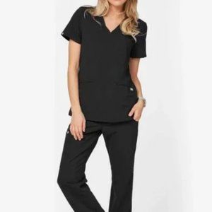 FIGS Casma Three-Pocket Scrub Top